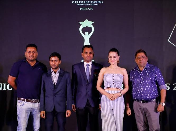 Ameesha Patel with the organisers