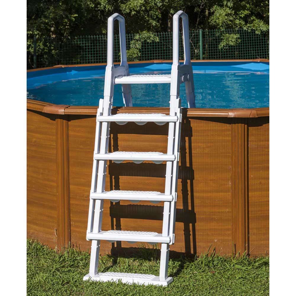 Pros & Cons of Above Ground Pool Ladder