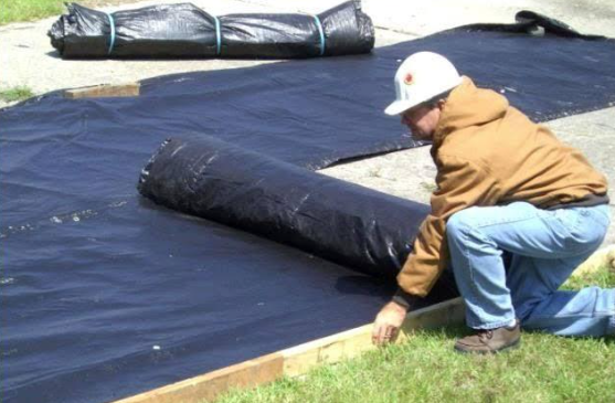 Concrete Blankets vs. Insulated Tarps for Curing Concrete