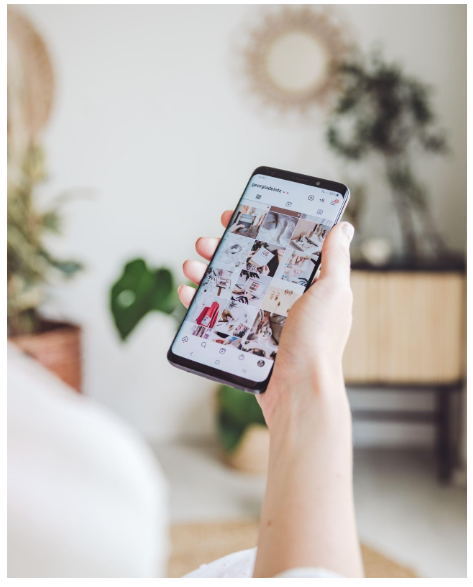 Social media management: how to use multiple accounts on Instagram and TikTok