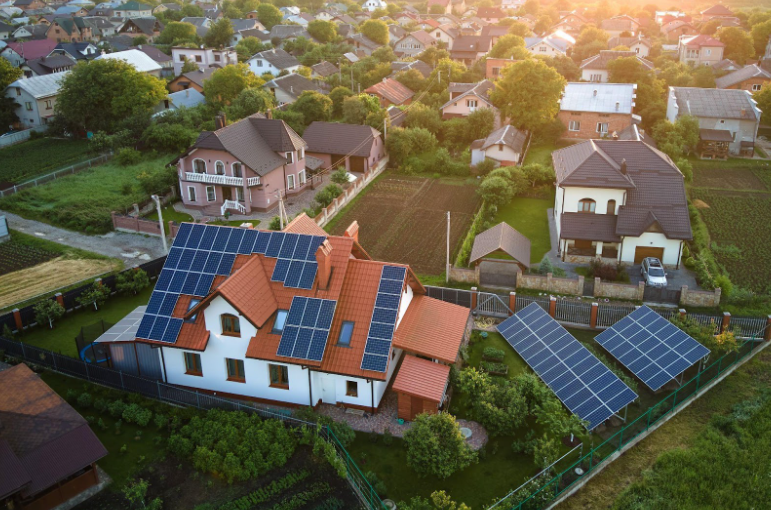 How Solar Panels Benefit Lives and Communities